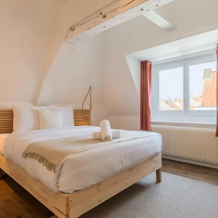 Deux Sur La Grande Place Апартаменты *